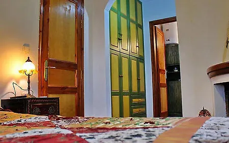 Archontiko Stafilopati Otel