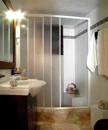 Archontiko Stafilopati Otel Golos